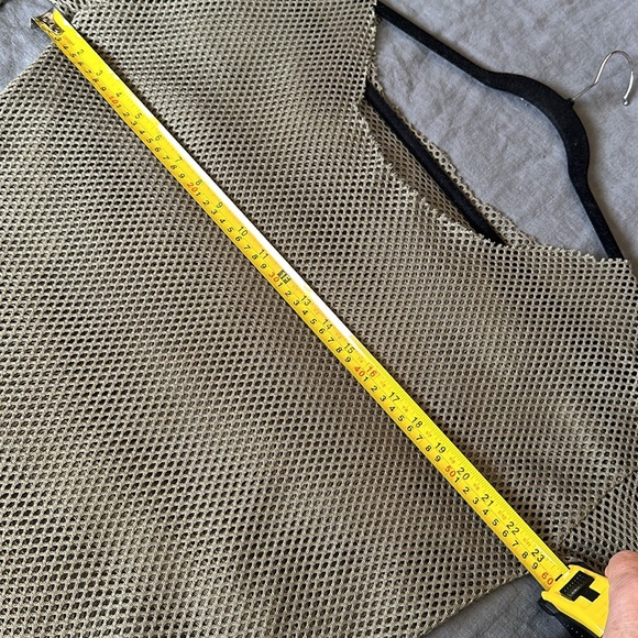 XL Banana Republic olive green fish net pullover  w raw edges. Off shoulder top - Picture 5 of 10